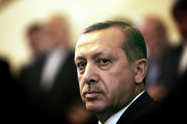 أردوغان يعلن قصف اجتماع لقياديين أكراد