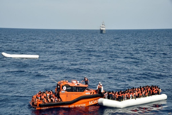 إنقاذ أكثر من 150 مهاجرًا قبالة السواحل الليبية