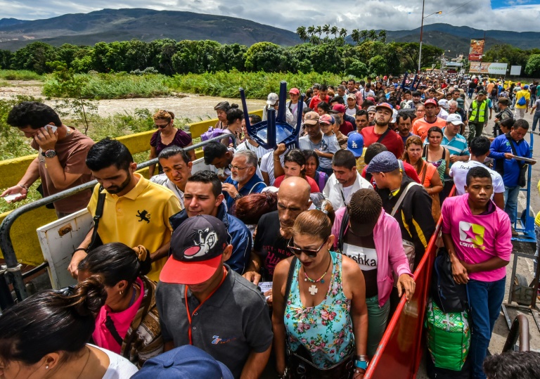 أكثر من 800 ألف فنزويلي هاجروا الى كولومبيا خلال 16 شهرا