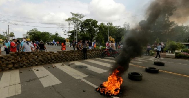 التظاهرات تشل نيكاراغوا وتهدد اقتصادها الهزيل