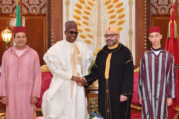 ملك المغرب ورئيس نيجيريا يوقعان اتفاقيات تعاون