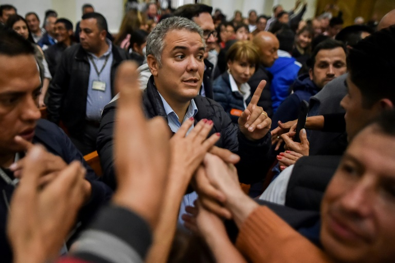 منافسة غير مسبوقة بين اليمين واليسار في الانتخابات الرئاسية في كولومبيا