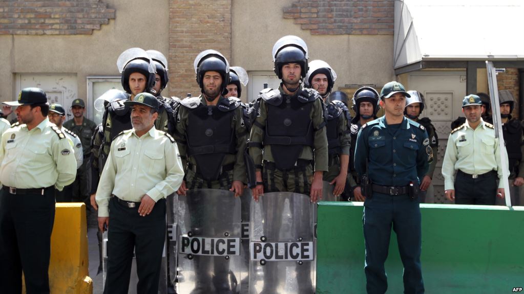 السلطات الإيرانية تعدم صوفيا دهس عناصر شرطة