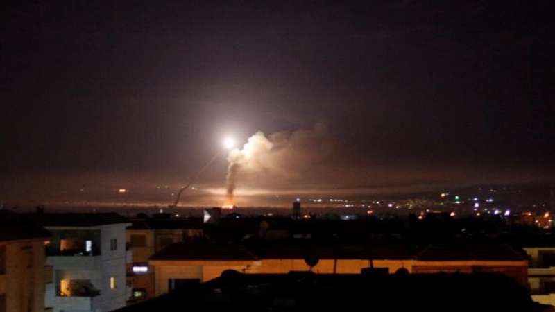 الاعلام السوري الرسمي: صاروخان إسرائيليان سقطا قرب مطار دمشق