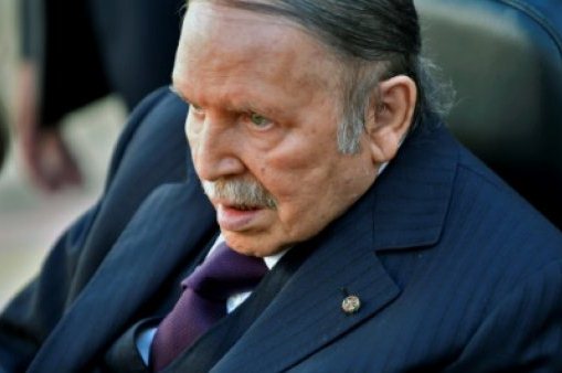 الرئيس الجزائري يقيل المدير العام للامن الوطني