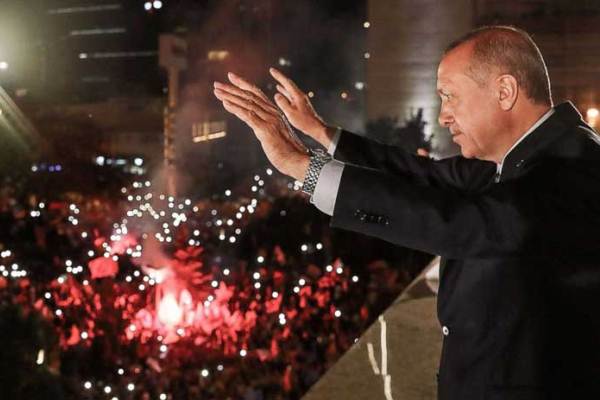 أردوغان يشرع بتطبيق النظام الرئاسي