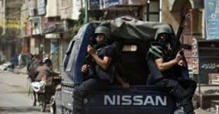 حبس 4 شرطيين مصريين على ذمة التحقيق في مقتل محتجز