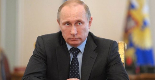 بوتين يأمل في أن تشكل زيارة بولتون خطوة نحو تقارب البلدين
