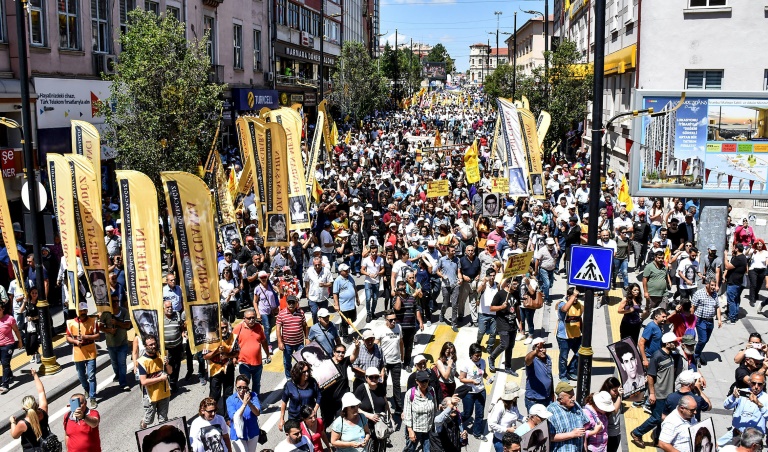 تركيا تحيي الذكرى الـ 25 للهجوم على مثقفين علويين