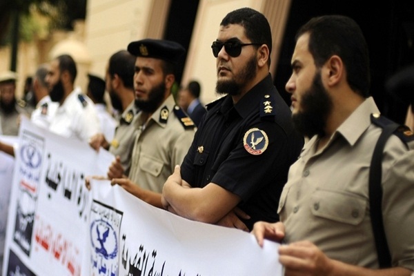 عودة الضباط الملتحين للعمل في الشرطة المصرية بحكم القضاء