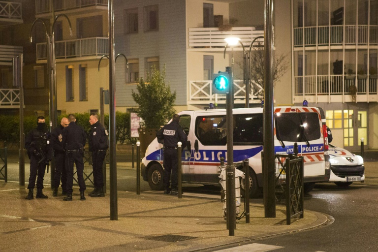 ليلة جديدة من العنف في غرب فرنسا واعتقال 12 شخصا