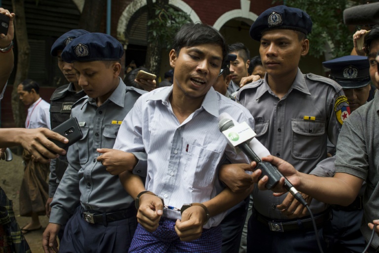 القرار بشأن محاكمة صحافيي رويترز في بورما يصدر الاثنين المقبل