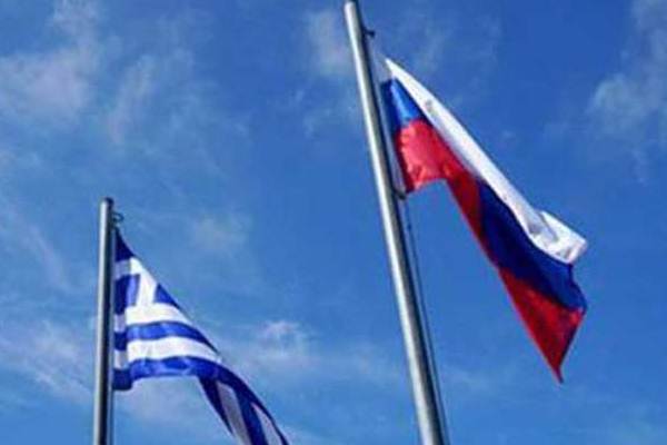 أثينا وموسكو... تبادل طرد دبلوماسيين