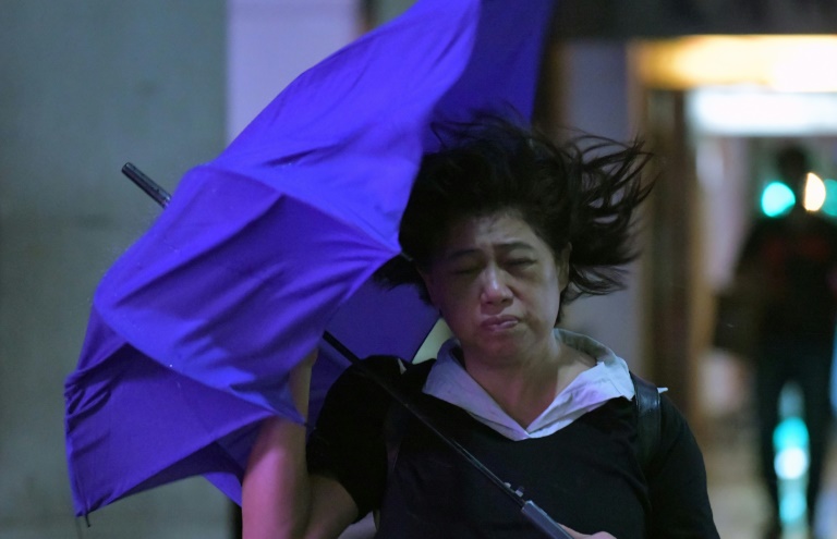 إجلاء ألفي شخص في تايوان مع اقتراب الإعصار ماريا