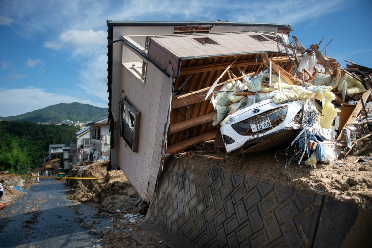 مئات القتلى جراء الامطار والسيول في اليابان