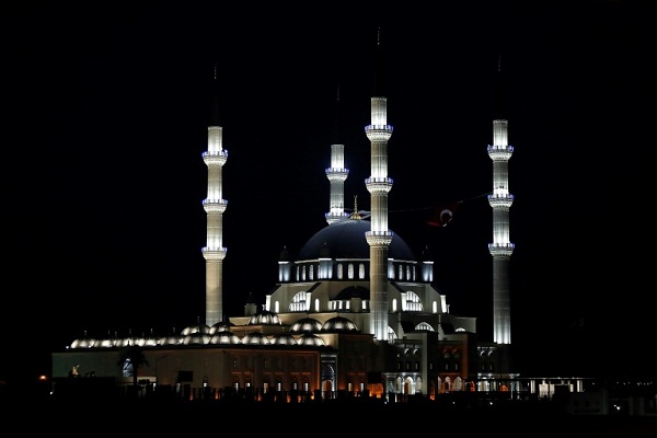مسجد ضخم بتمويل تركي يثير جدلا في شمال قبرص