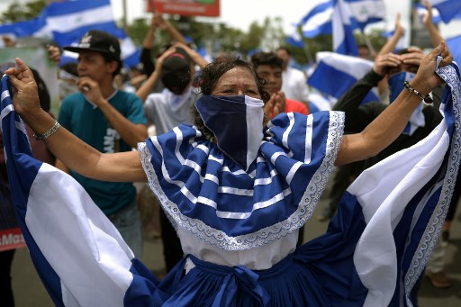 المعارضة في نيكاراغوا تتظاهر والسلطة تتشدّد