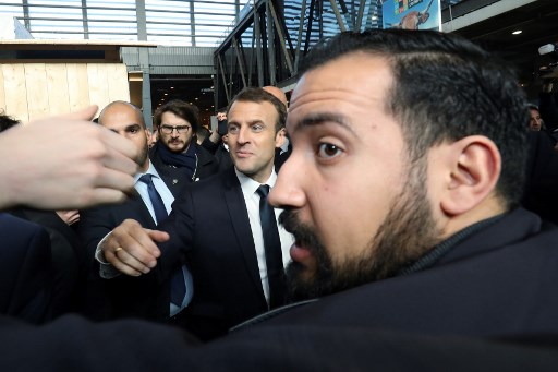 قضية بينالا: اليمين الفرنسي يتقدم بمذكرة لحجب الثقة عن الحكومة