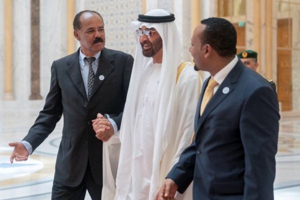 قرقاش: المصالحة الاثيوبية الاريترية حدث مفصلي للمنطقة