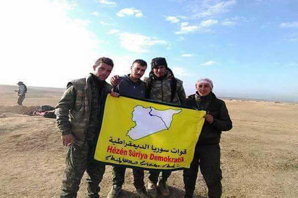 الأكراد ينفون تسليم مناطقهم إلى النظام السوري