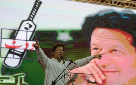 مؤيدو عمران خان يحتفلون بفوزه في باكستان