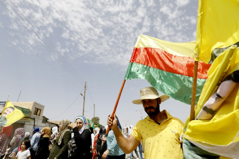 اتفاق بين الأكراد ودمشق لاستكمال المفاوضات وصولًا إلى اللامركزية