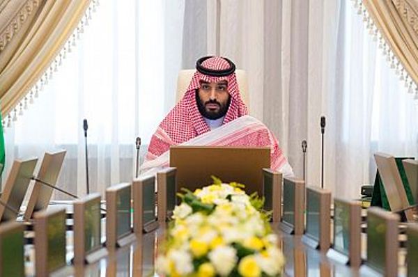 ولي العهد السعودي يرأس مجلس الشؤون السياسية والأمنية