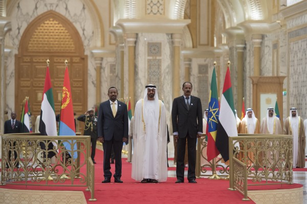 الإمارات تمنح زعيمي أريتريا وأثيوبيا 