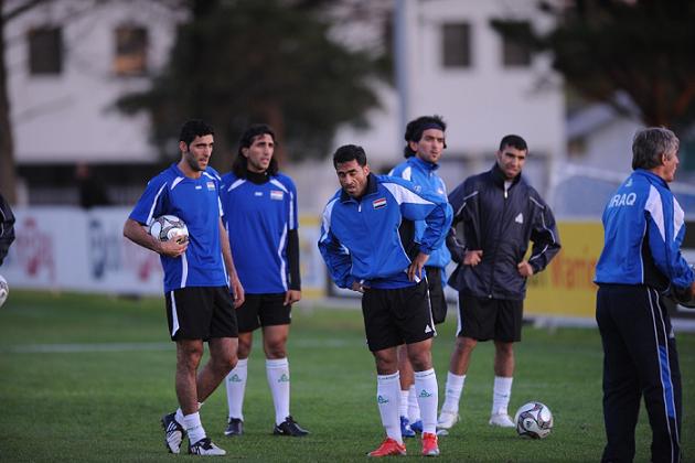 لاعبو العراق في اخر وجبة تدريبية قبل خوضهم اللقاء الافتتاحي
