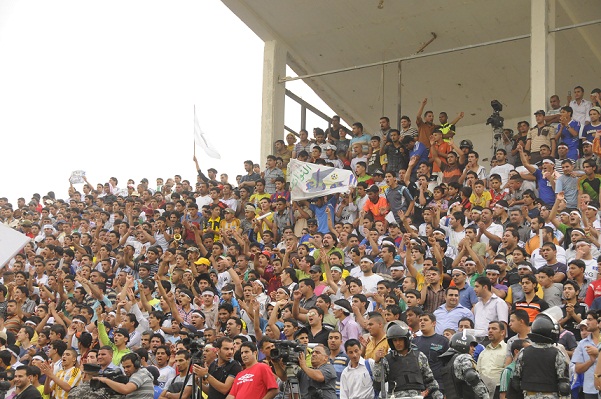 جماهير عراقية تتابع مباريات سابقة