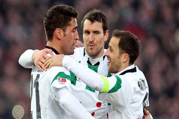 فوز هانوفر على اينتراخت فرانكفورت 2-صفر