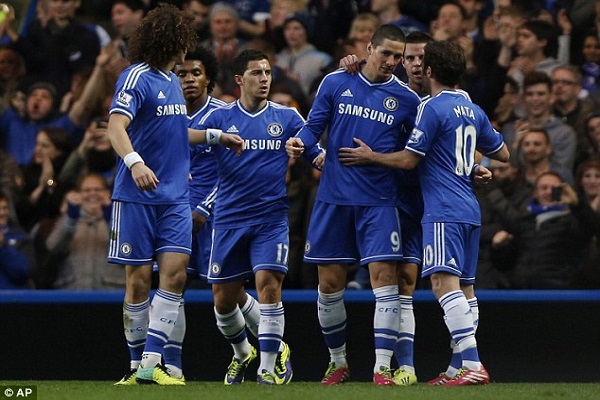تشلسي يقترب من الصدارة