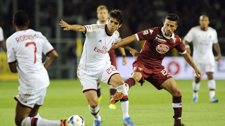 ميلان ينجو من خسارة أمام تورينو بمشاركة كاكا