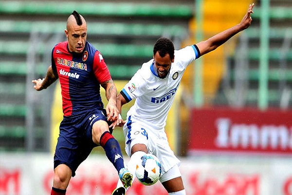 كالياري يفرمل انتر