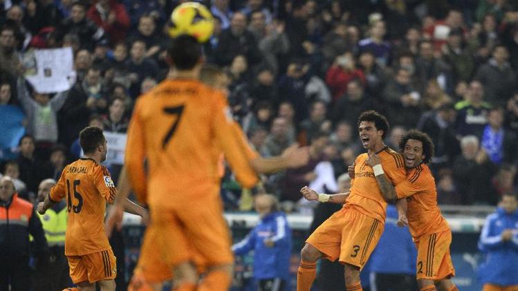 ريال مدريد يقلص الفارق مع المتصدرين برشلونة وريال مدريد