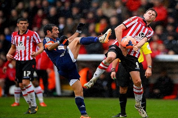 فولهام يفلت من الخروج من دور ال16 