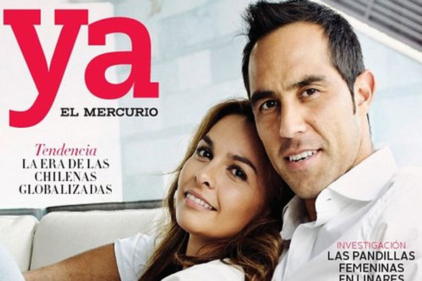 غلاف المجلة الذي ظهر عليه برافو وزوجته كلارا