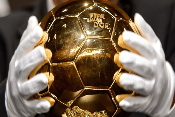 ميسي ورونالدو يتصارعان مجدداً على جائزة أفضل لاعب في العالم