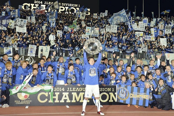غامبا أوساكا يحرز لقب الدوري الياباني للمرة الثانية