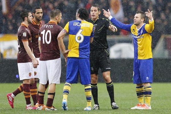 تأجيل مباراة روما-بارما بسبب الامطار الغزيرة