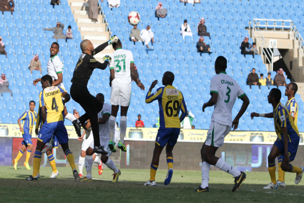 جانب من لقاء الأهلي والتعاون