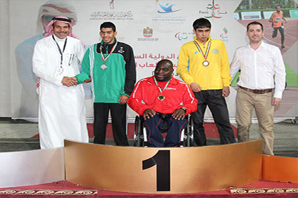 جانب من تتويج الفائزين