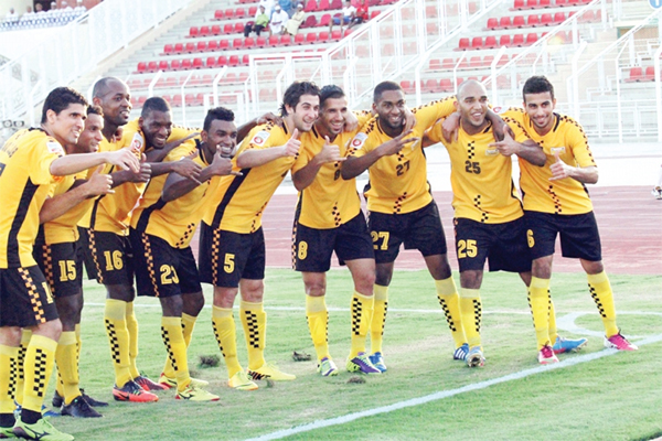 فرحة لاعبي السويق العُماني