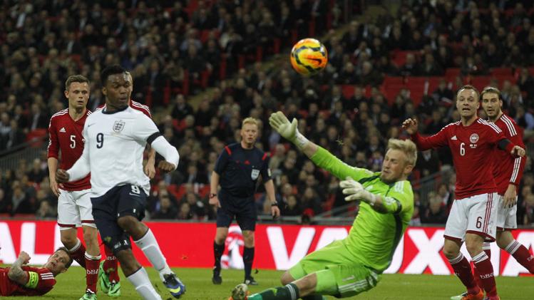 ستوريدج سجل هدف الفوز لإنكلترا على الدنمارك