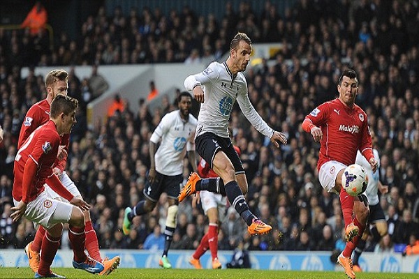 توتنهام يعزز موقعه في المركز الخامس