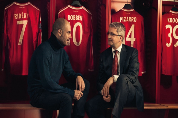 غوارديولا مع صحافي اوتوبيستا