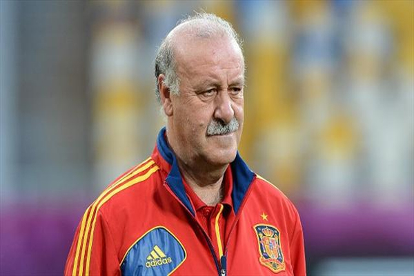 المدرب فيسنتي ديل بوسكي مدرب المنتخب الإسباني