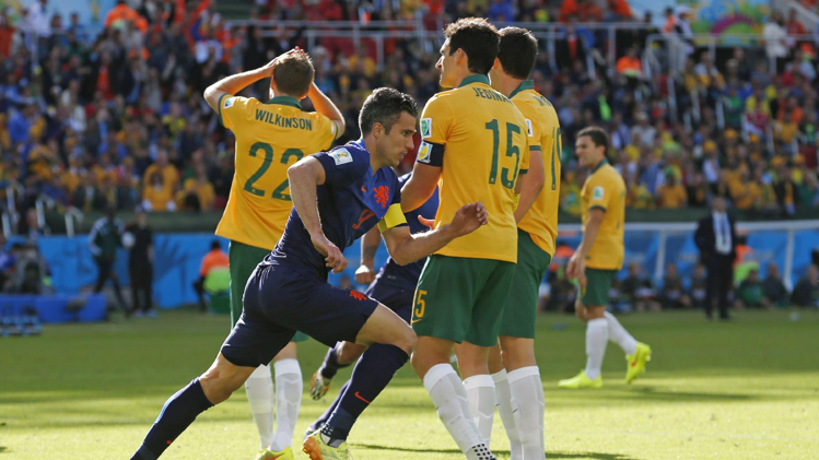 هدف التعادل لفان بيرسي في مرمى استراليا بعد التأخر بهدفين مقابل هدف