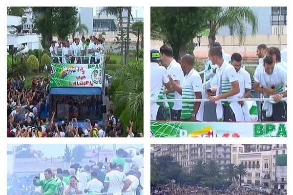 محاربو الصحراء بعد عودتهم إلى الجزائر 