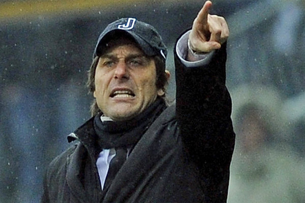 المدرب الإيطالي انطونيو كونتي مدرب يوفنتوس السابق